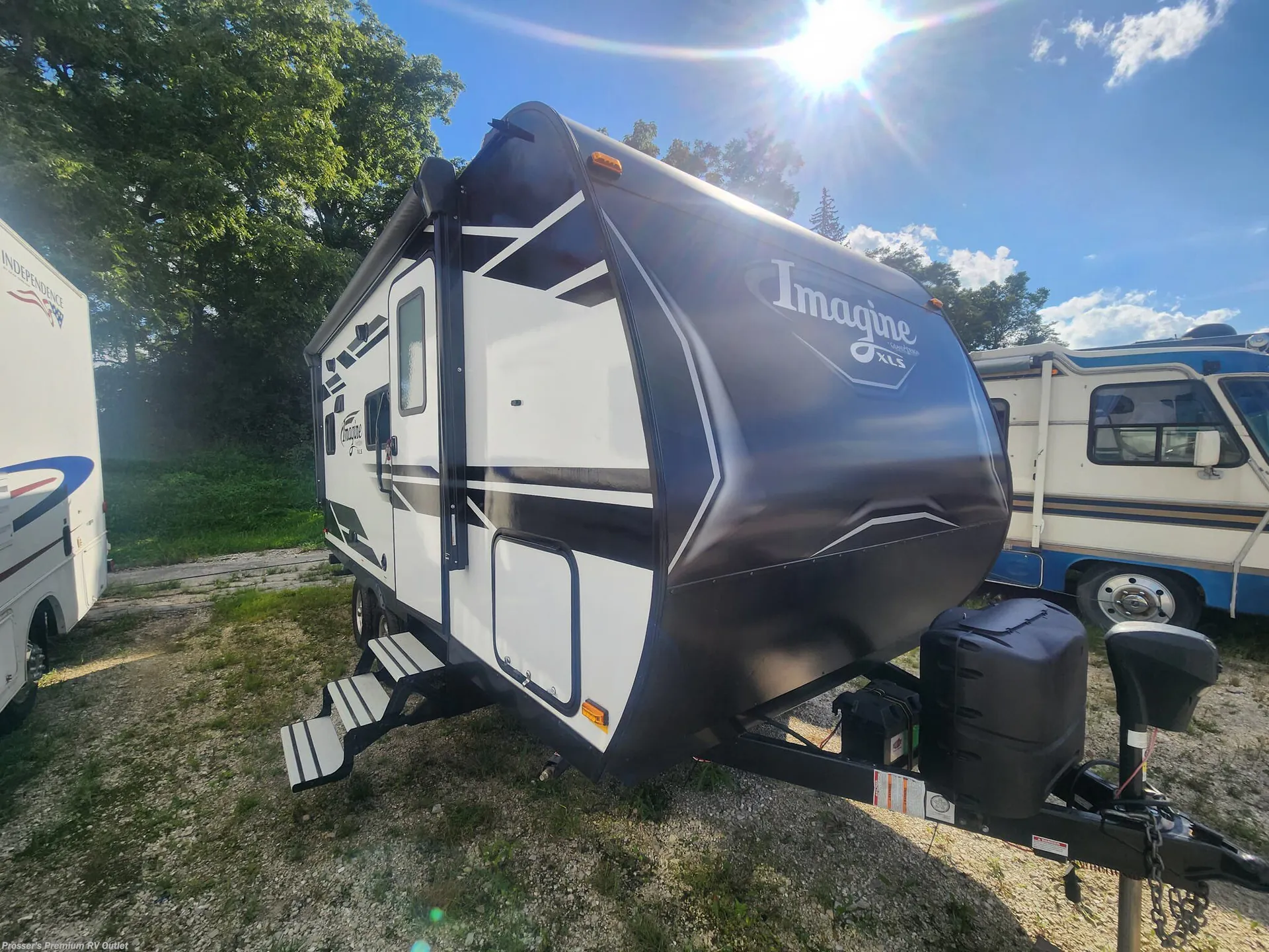 2020 Grand Design Imagine XLS 17MKE - Photo 2