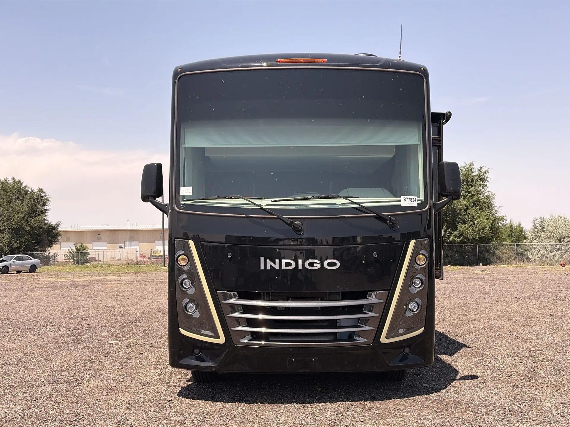 2024 Thor Motor Coach Indigo BB35 - Photo 3