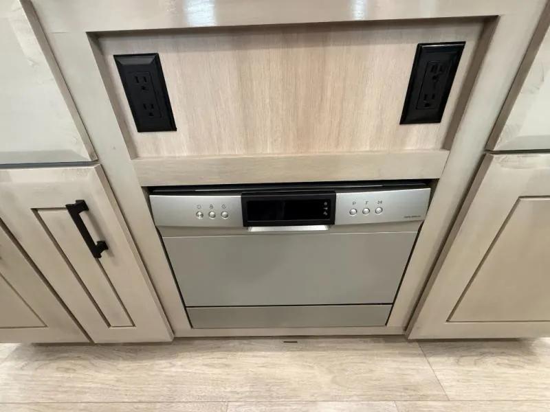 2026 Jayco Pinnacle 36FBTS, Photos photo 13