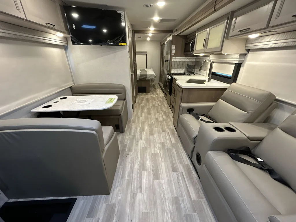 2026 Thor Motor Coach Windsport 29L, Photos photo 2