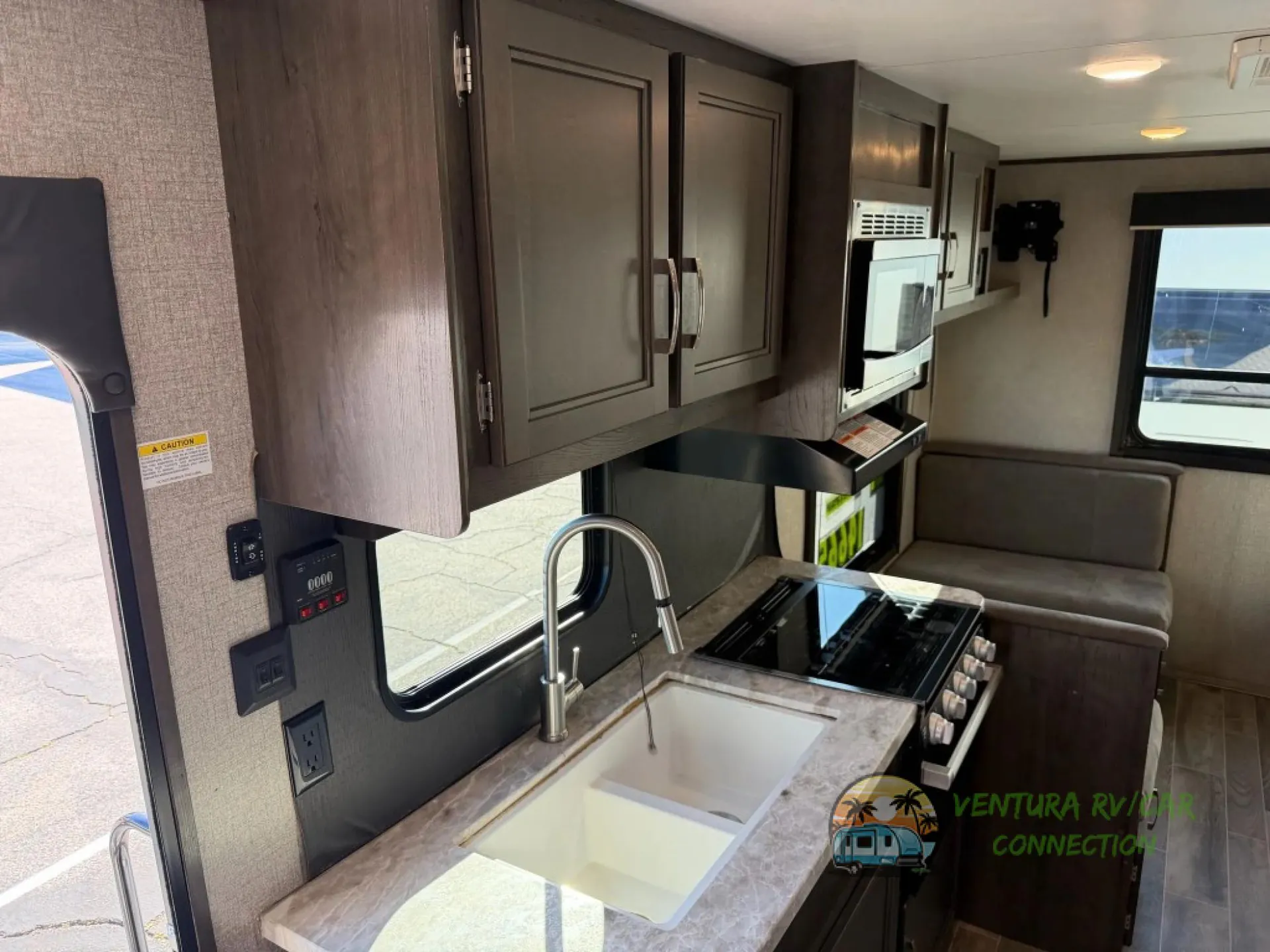 2021 Jayco Jay Flight SLX 8 212QB - Photo 4