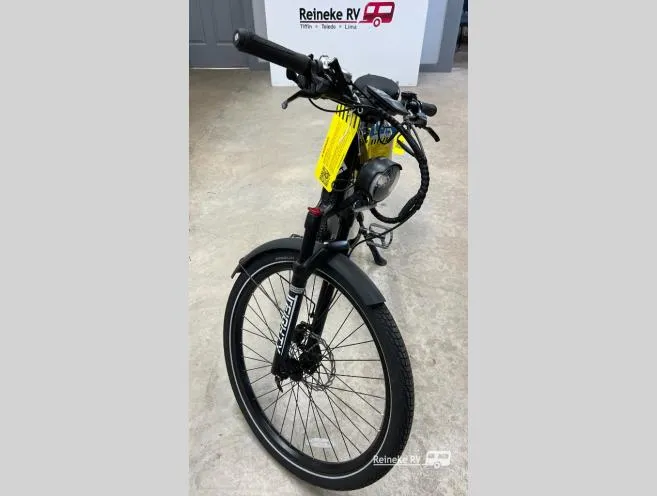 2025 Unknown 750W - Photo 3
