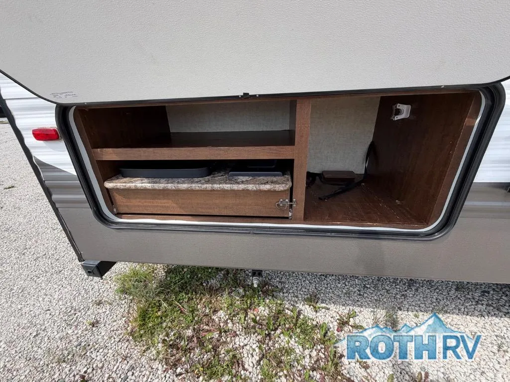 2016 Keystone RV Hideout 27DBS - Photo 3