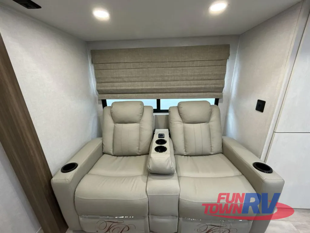 2026 Forest River Vibe Extreme Lite 2500FIK, Photos photo 17
