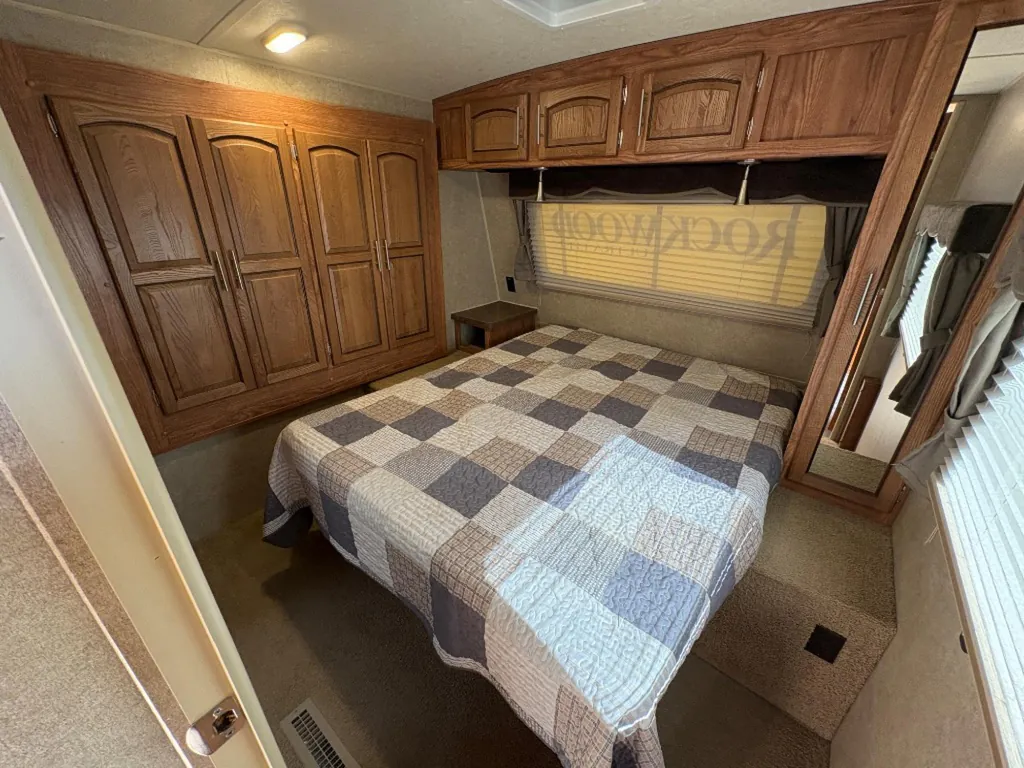 2015 Forest River Rockwood Ultra Lite 2904WS, Photos photo 31