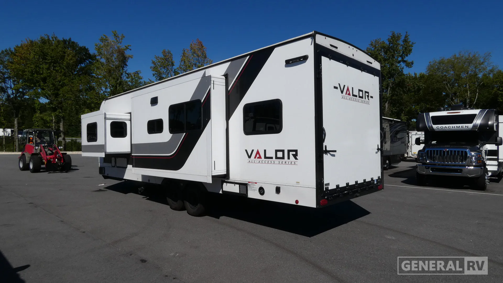 2024 Alliance RV Valor All-Access 29T18 - Photo 4