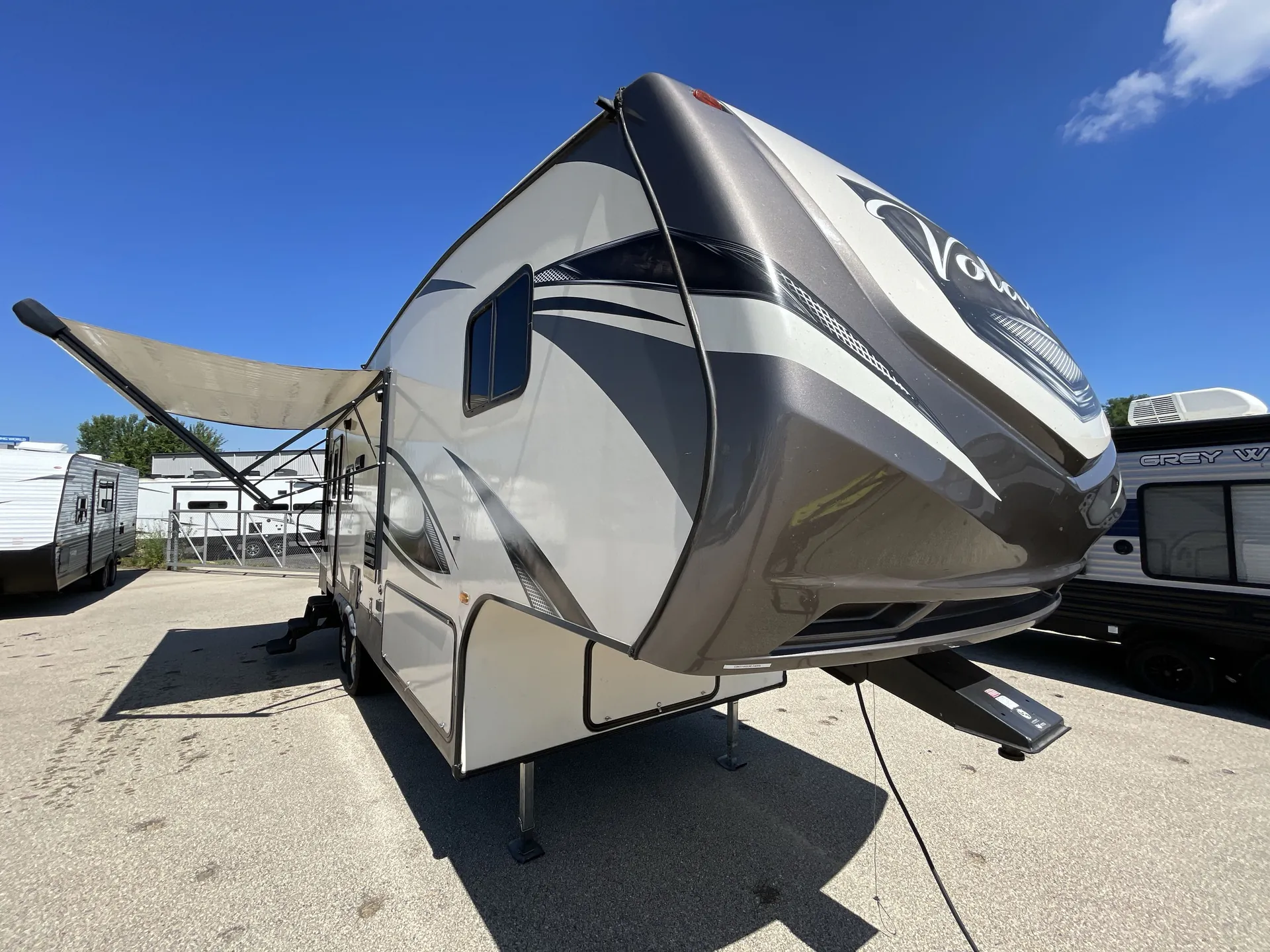 2018 CrossRoads Volante 240RL - Photo 2