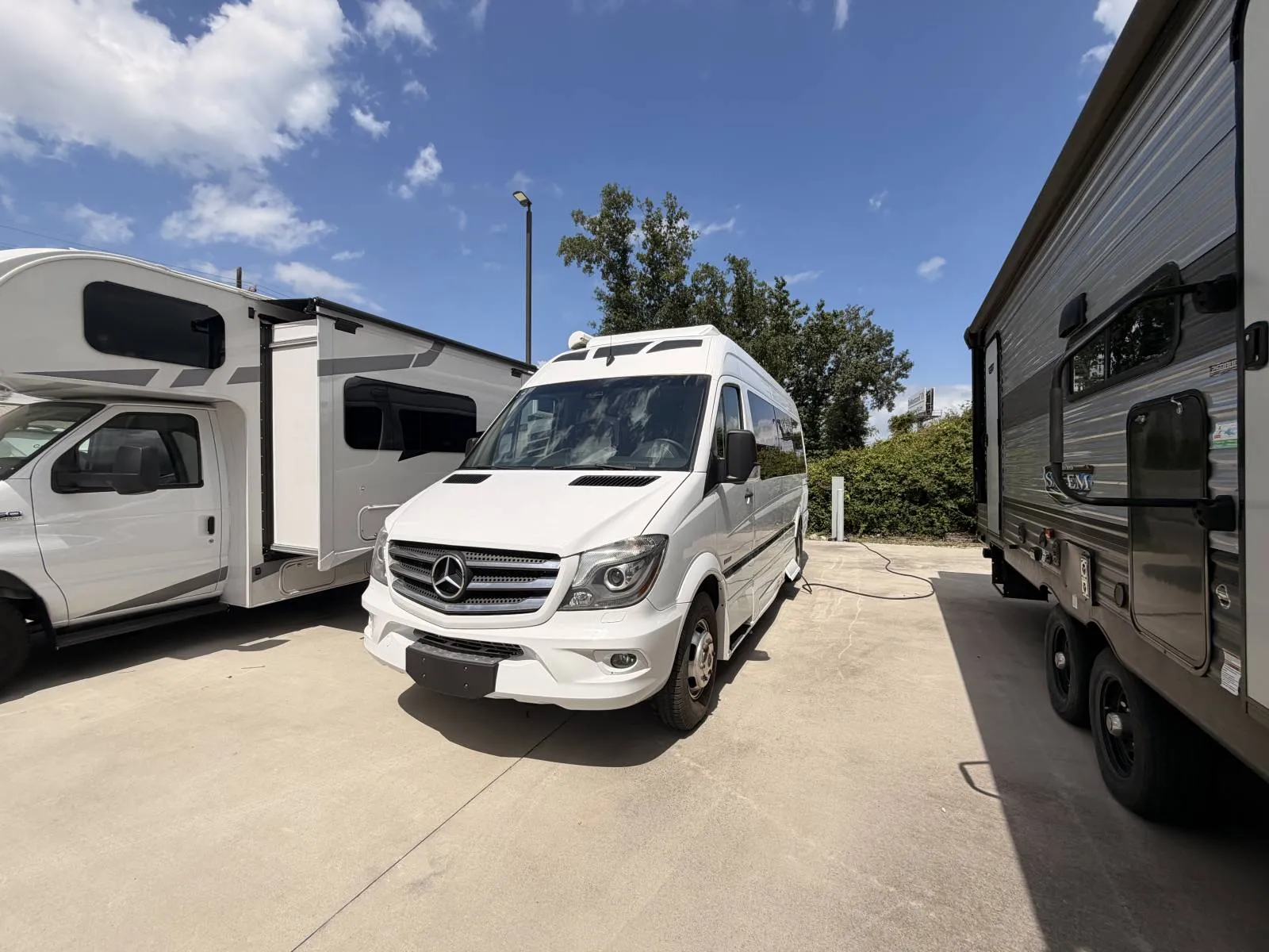 2018 Roadtrek ETREK E TREK XL Class B Camper Van - Photo 4