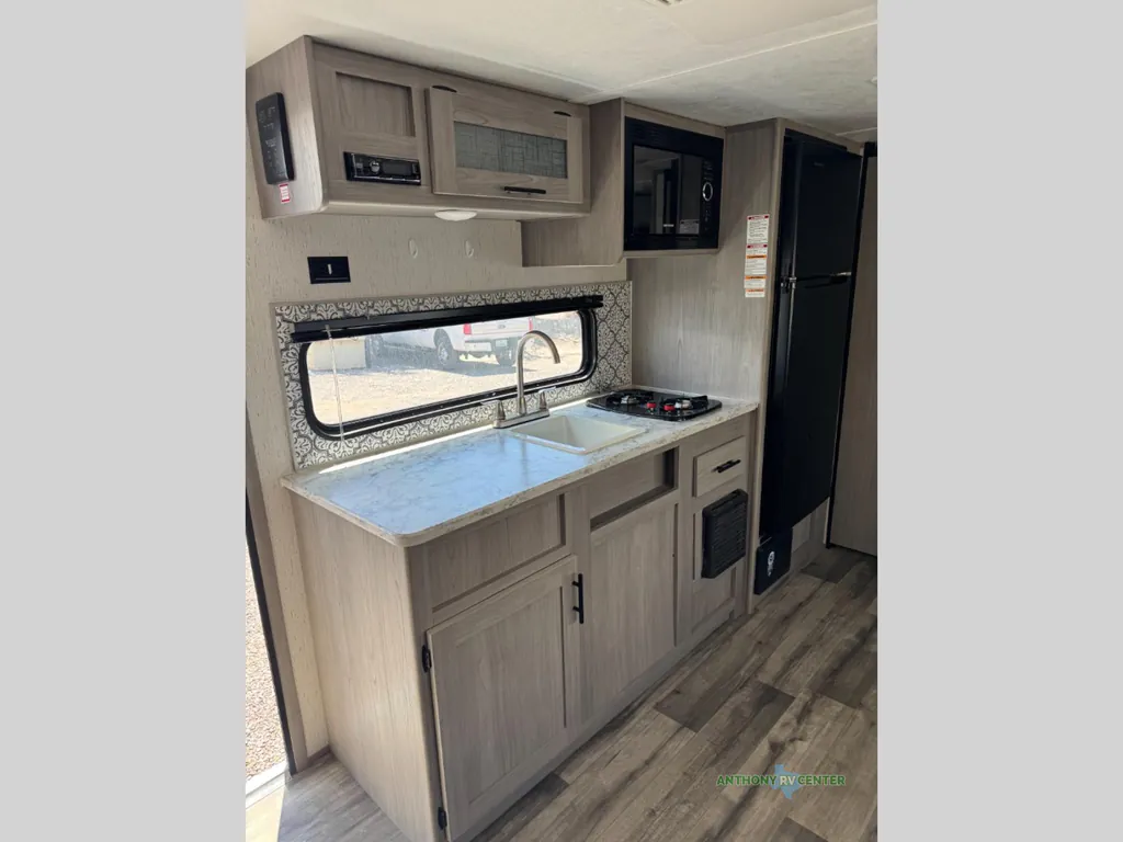 2023 Dutchmen Coleman Lantern LT 18FQ, Photos photo 13