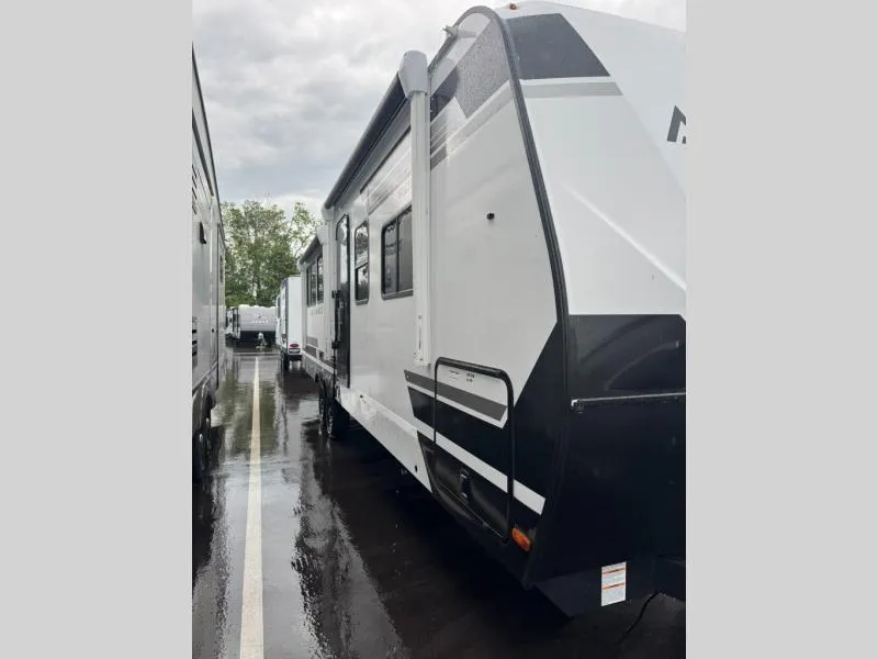 2027 Alliance RV Delta 292RL - Photo 2