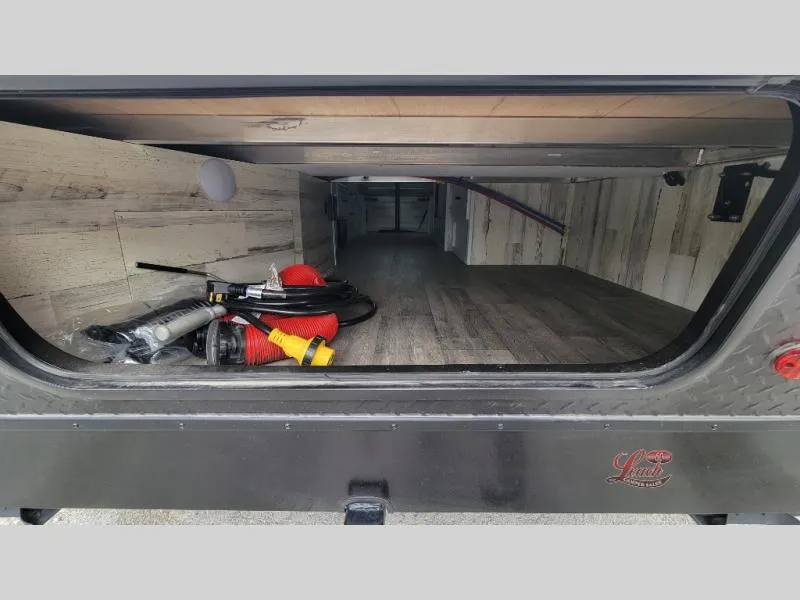 2026 Wayfinder RV Go Beyond Used    171FD LIMITED - Photo 4