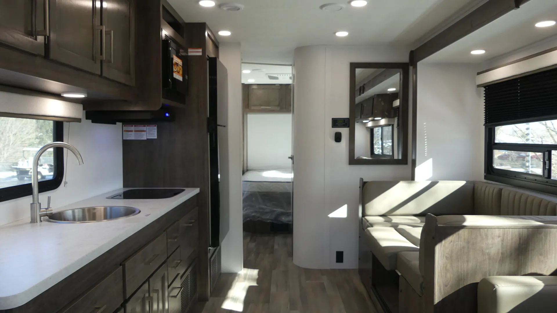 2026 Entegra Coach Odyssey 29K - Photo 3