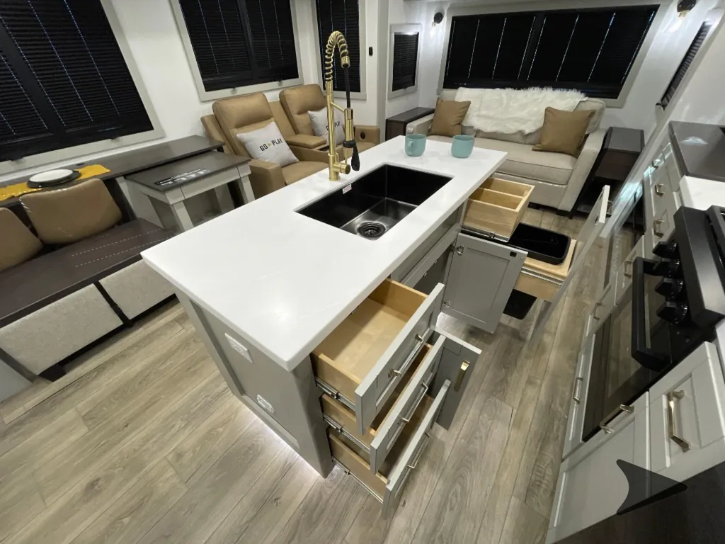 2026 Brinkley Model Z Air 297, Photos photo 47
