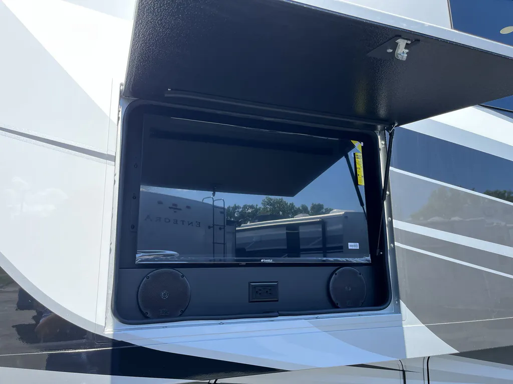 2027 Entegra Coach Vision XL 36C, Photos photo 25
