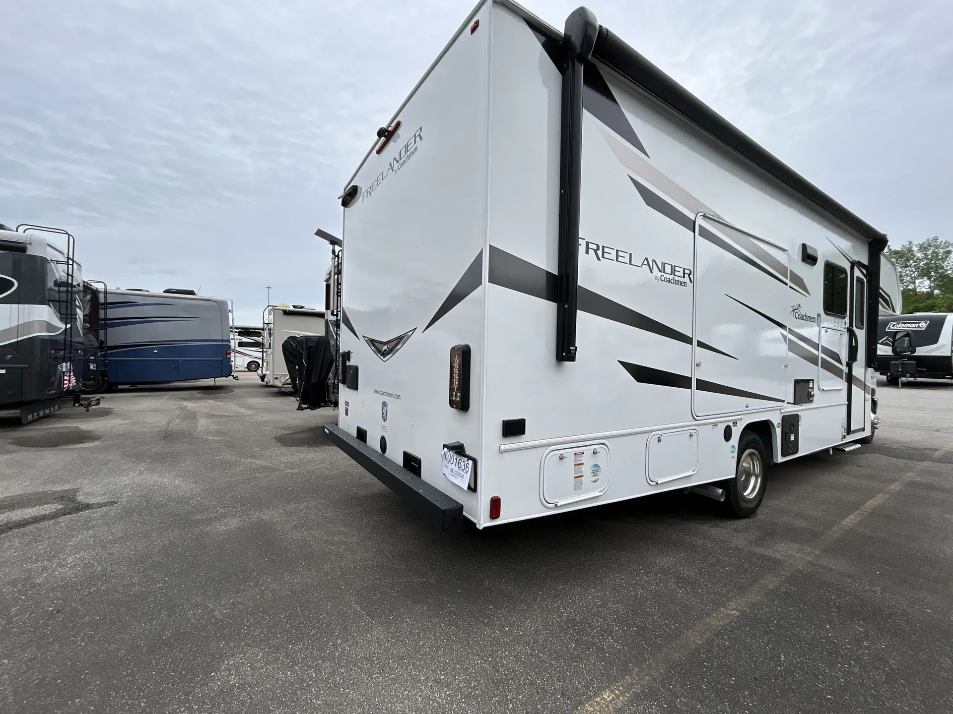2025 Coachmen Freelander 26MB — living area main