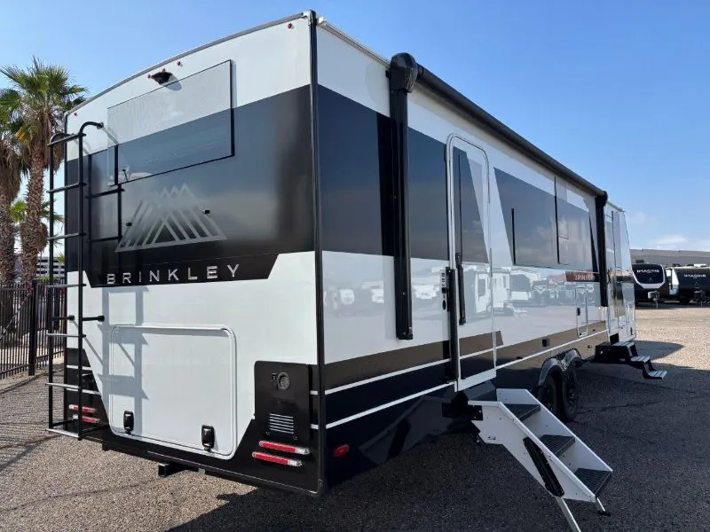 2026 Brinkley Model I 294, Photos photo 4