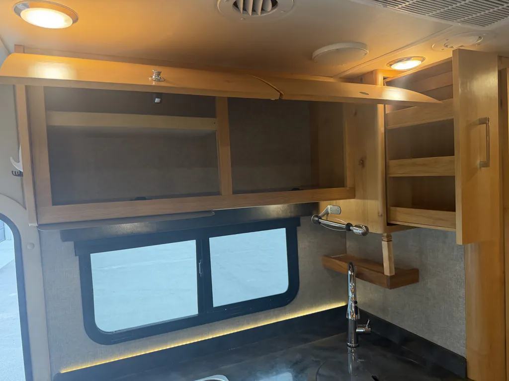 2018 Tiffin Wayfarer 24 BW, Photos photo 59
