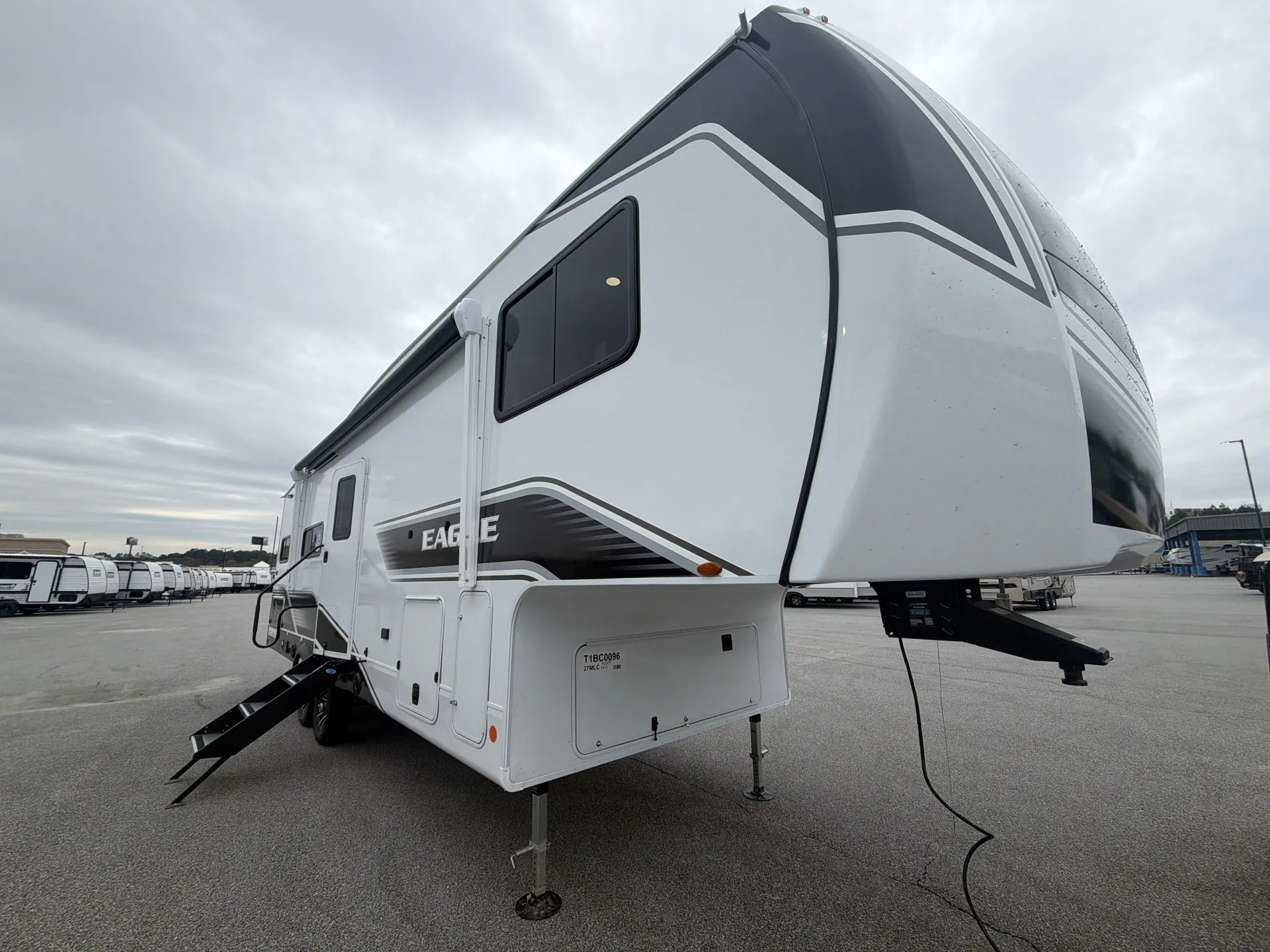 2026 Jayco Eagle HT 27MLC - Photo 2
