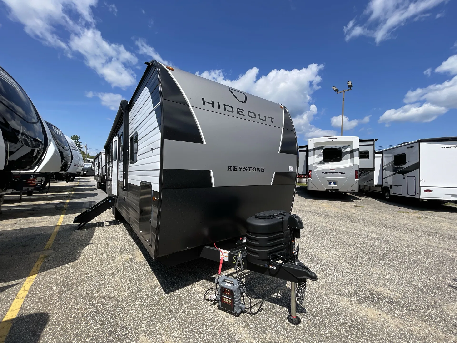 2027 Keystone Hideout Max 31SUNROOM dealer photo 1 from Camping World