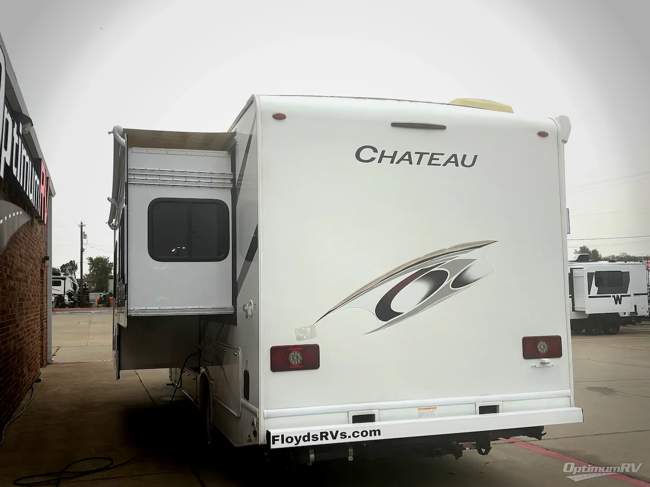 2022 Thor Motor Coach Chateau 27R - Photo 4