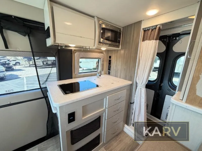 2024 Thor Motor Coach Rize 18M - Photo 4