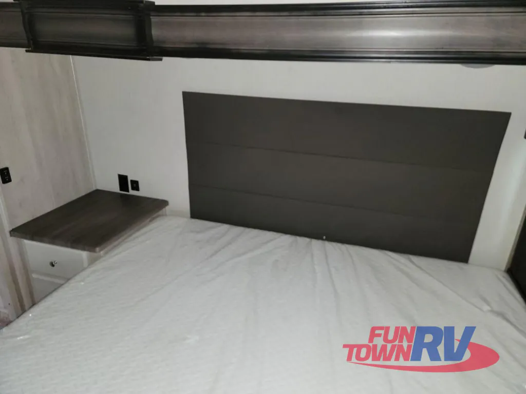 2023 Forest River Cardinal Luxury 380RLX, Photos photo 49