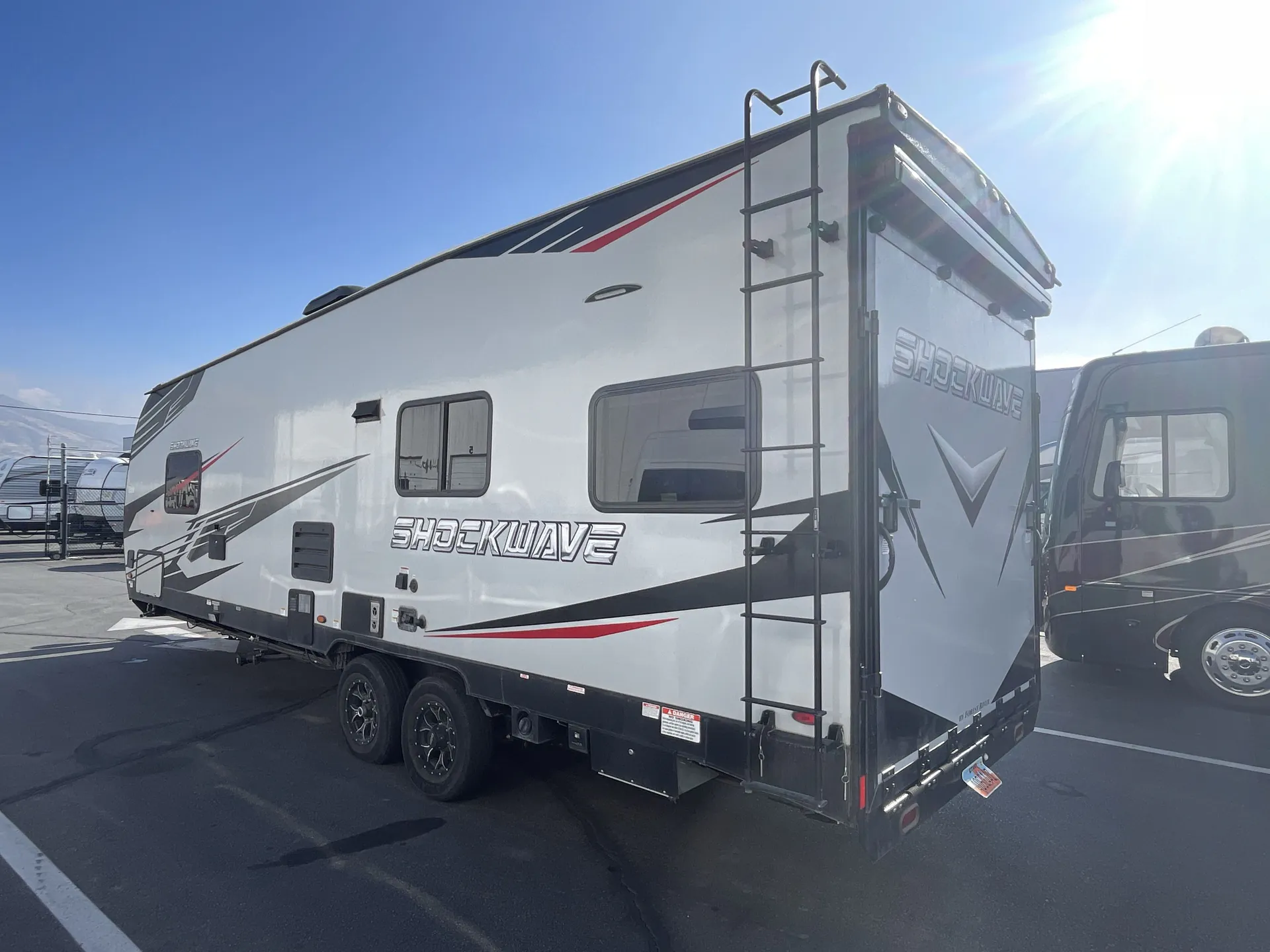 2022 Forest River Shockwave 24RQGMX - Photo 3