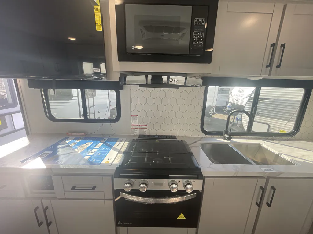 2026 Jayco Jay Feather 29QBH, Photos photo 10