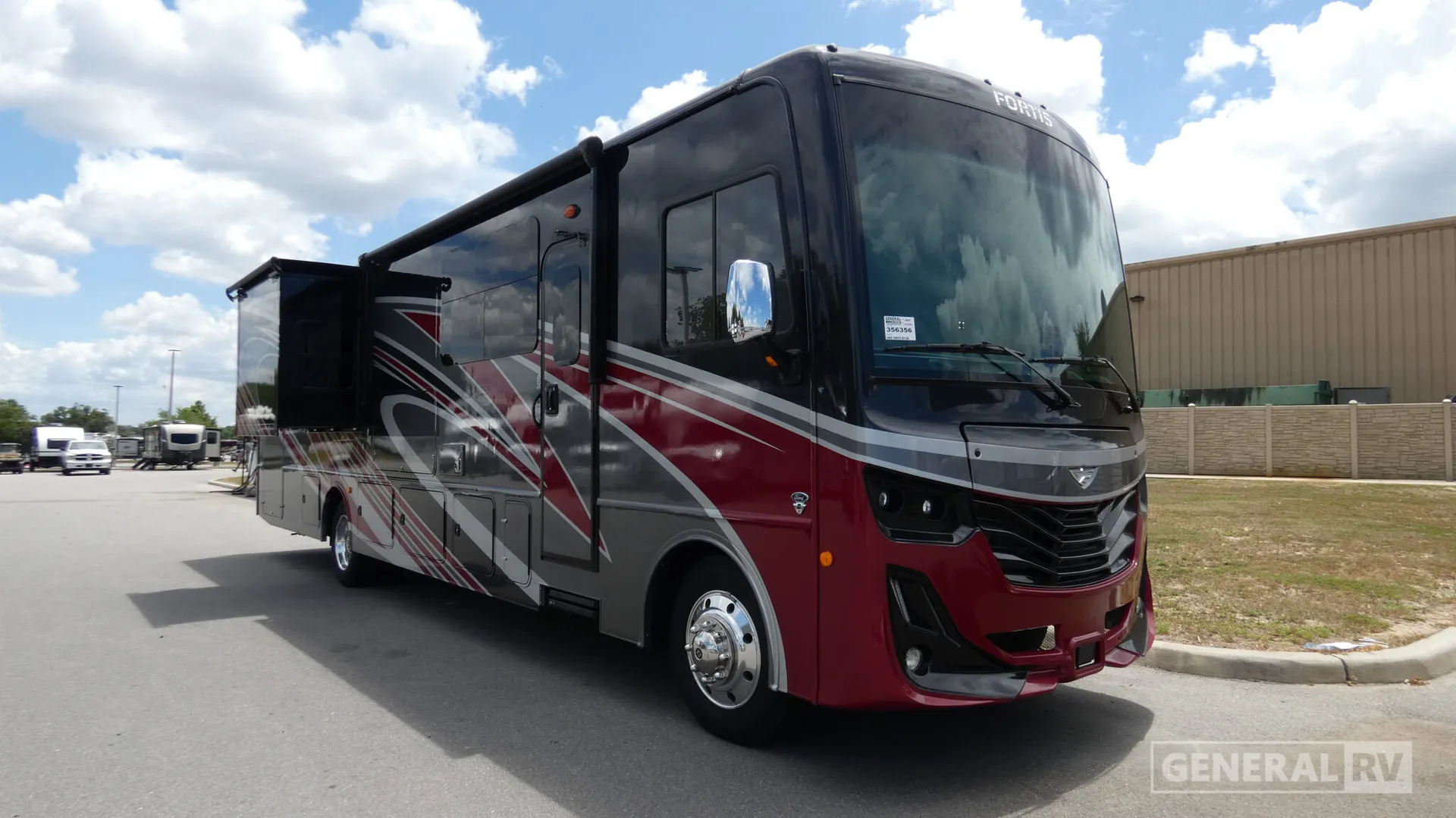 2024 Fleetwood Fortis 36Y - Photo 2