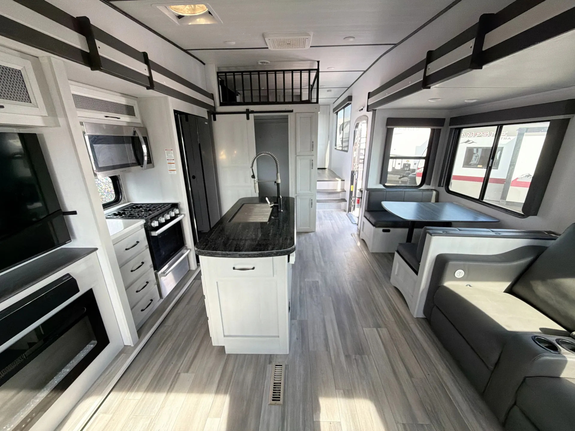 2024 Keystone Sprinter Limited 3590LFT — living area main