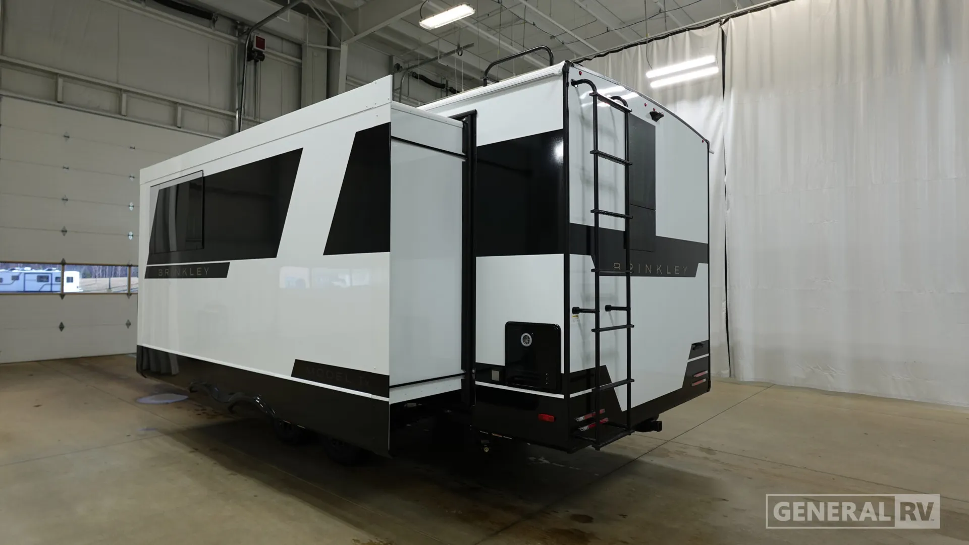 2026 Brinkley Model Ix 23X - Photo 4