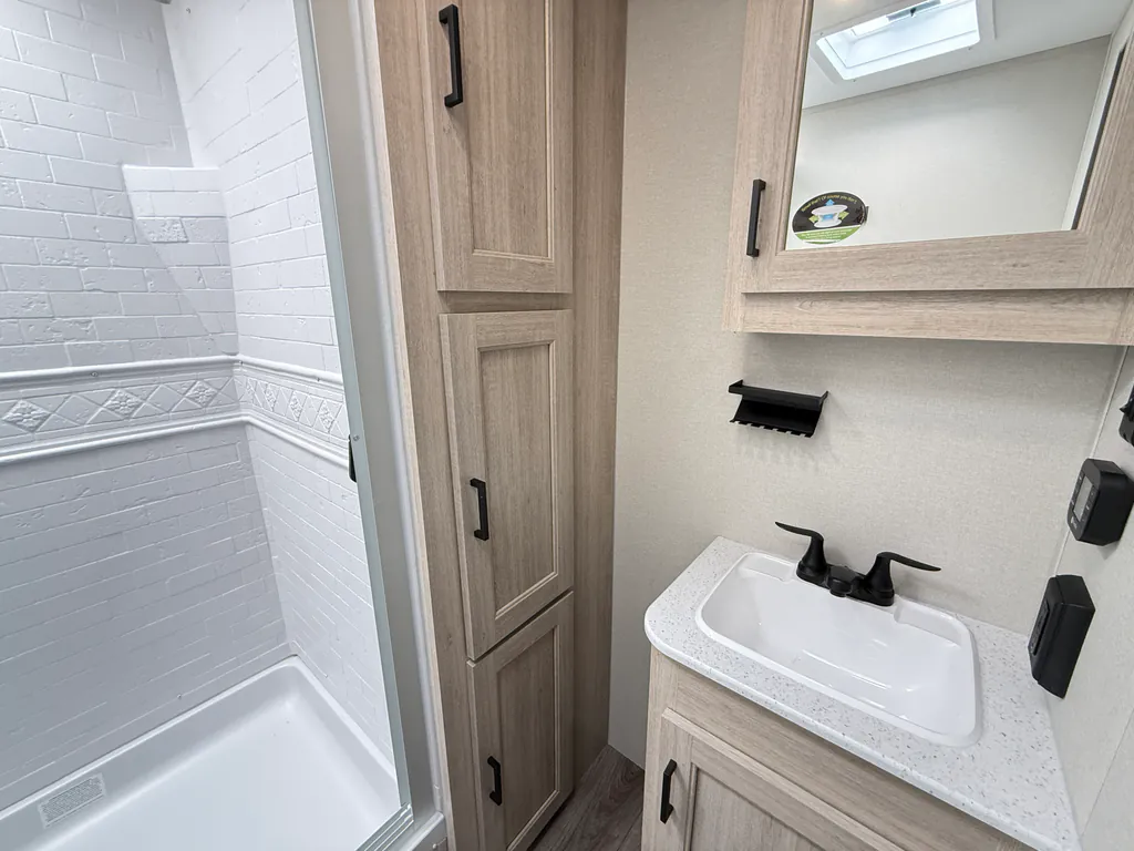 2026 Coachmen Catalina Legacy Edition 283RNR, Photos photo 21