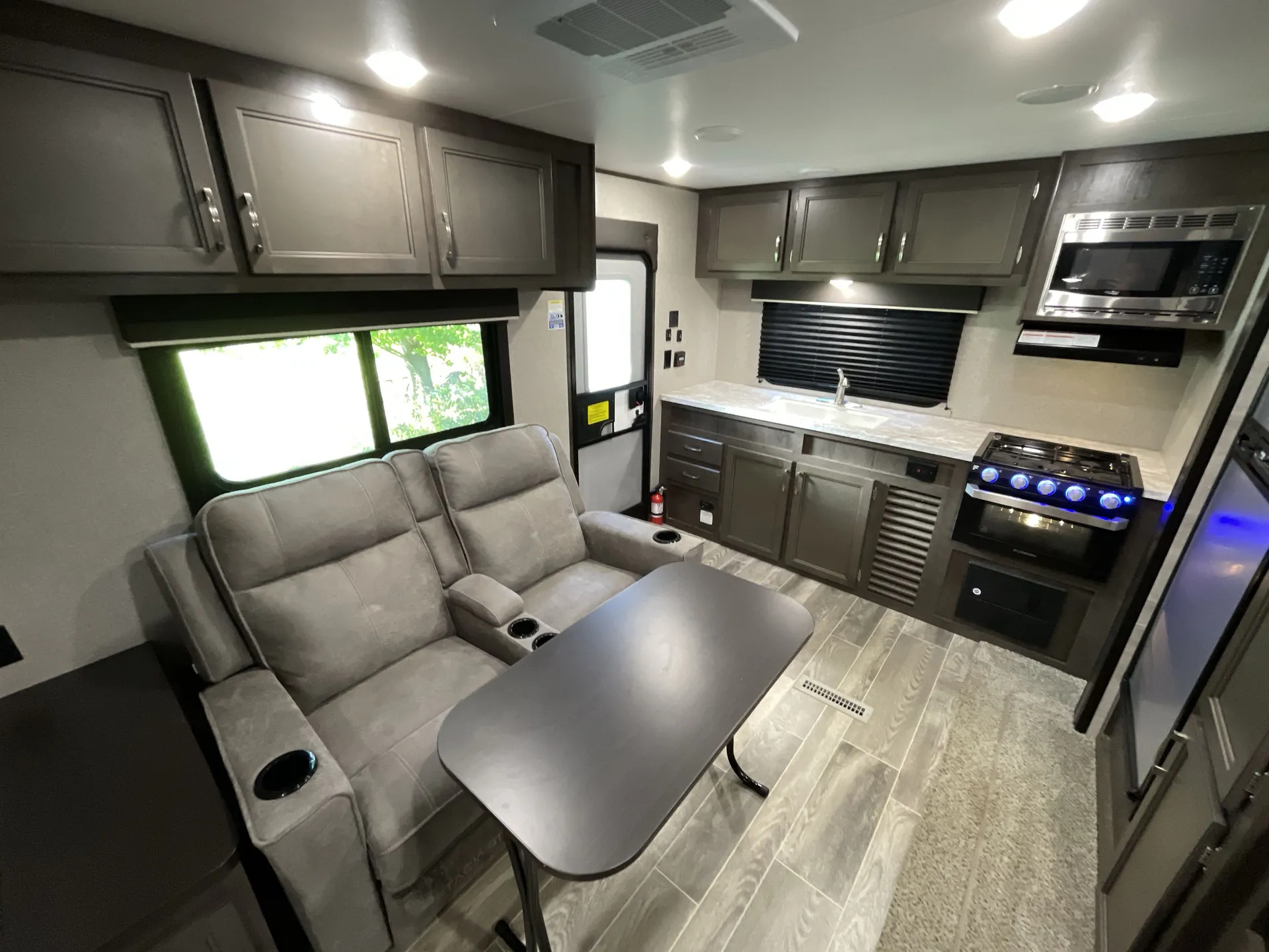 2021 Jayco Jay Flight SLX 235RKS — living area main