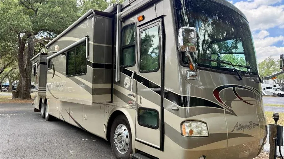 2006 Tiffin Allegro Bus 42 QDP - Main photo