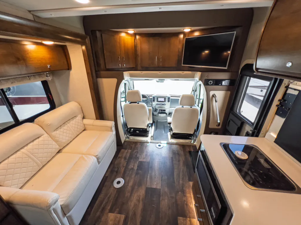 2019 Tiffin Wayfarer 24 TW, Photos photo 4