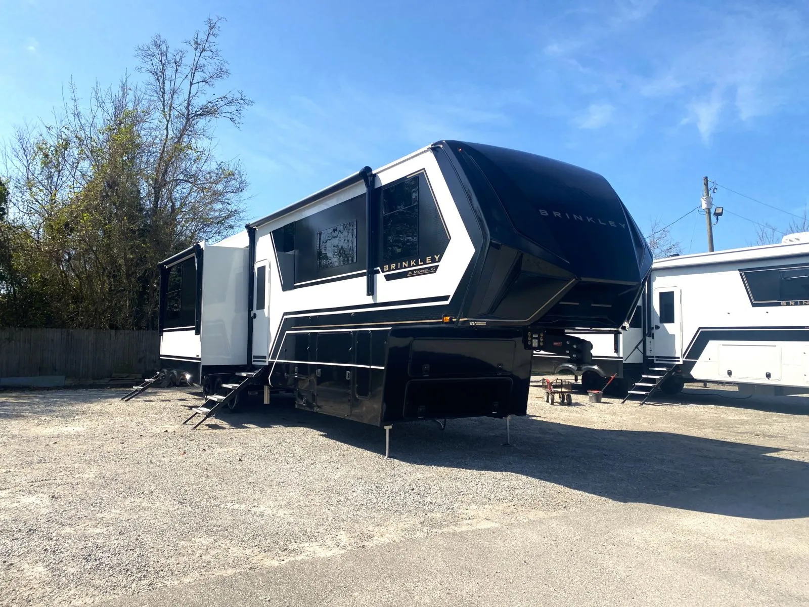 2026 Brinkley Model G 4150 - Photo 2