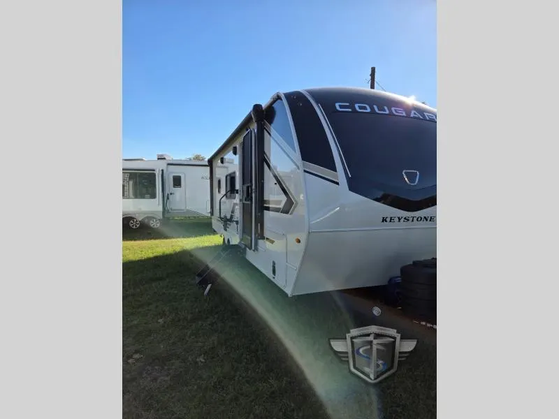 2026 Keystone Cougar Half-Ton 22MLS - Photo 2