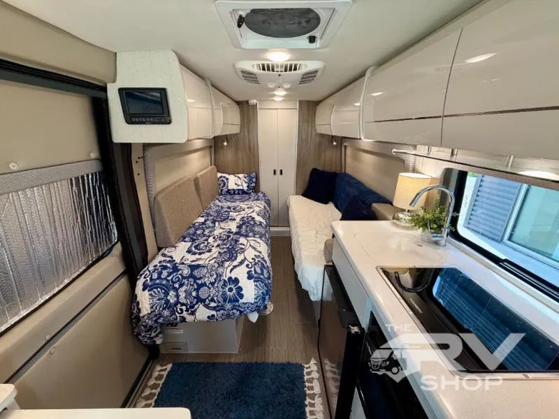2023 Thor Motor Coach Tellaro 20L - Photo 3