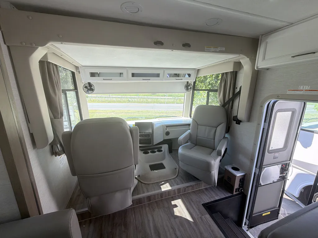 2026 Thor Motor Coach Freedom Traveler A29, Photos photo 19
