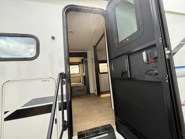 2026 Forest River Cherokee Alpha Wolf 29TB, Photos photo 17