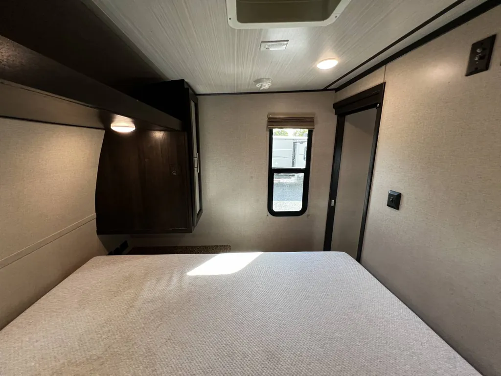 2019 Forest River XLR Hyperlite 30HDS, Photos photo 25