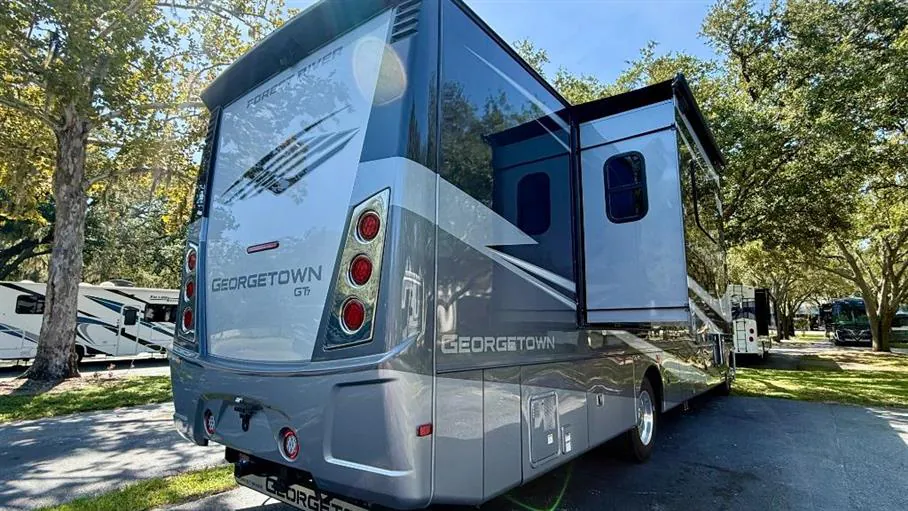 2026 Forest River Georgetown 7 Series GT7 36D7 — Photo 7