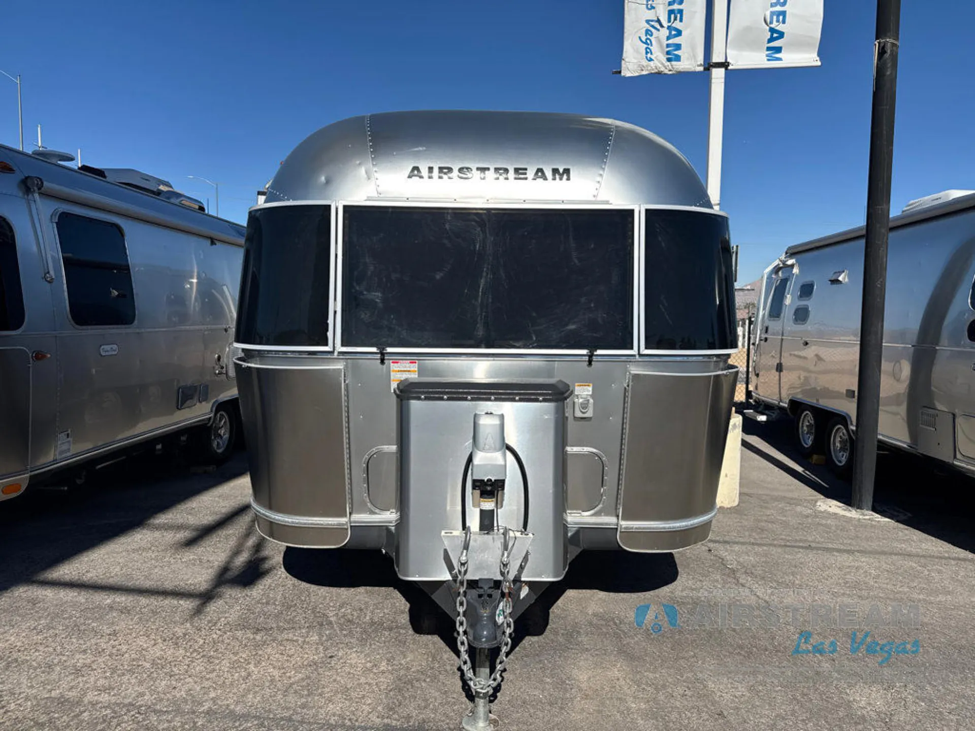 2016 Airstream International 27FB - Photo 4