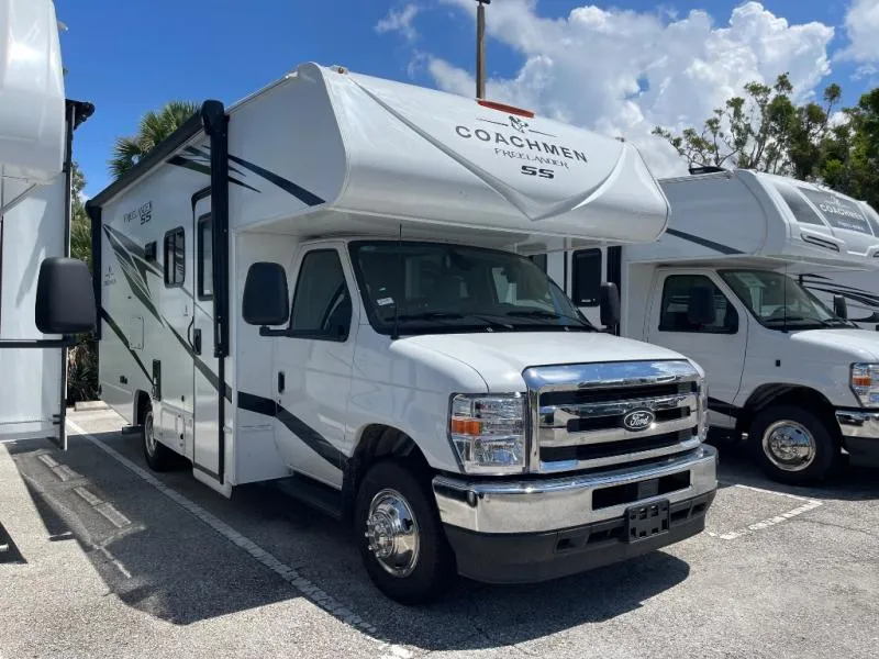 2026 Coachmen Freelander 21RS - Photo 2