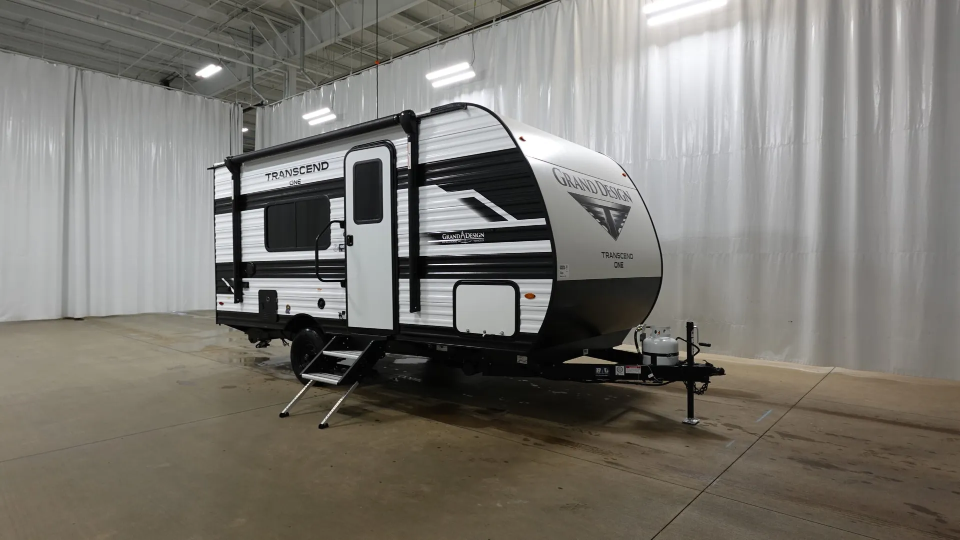 2026 Grand Design Transcend One 151RB - Photo 2