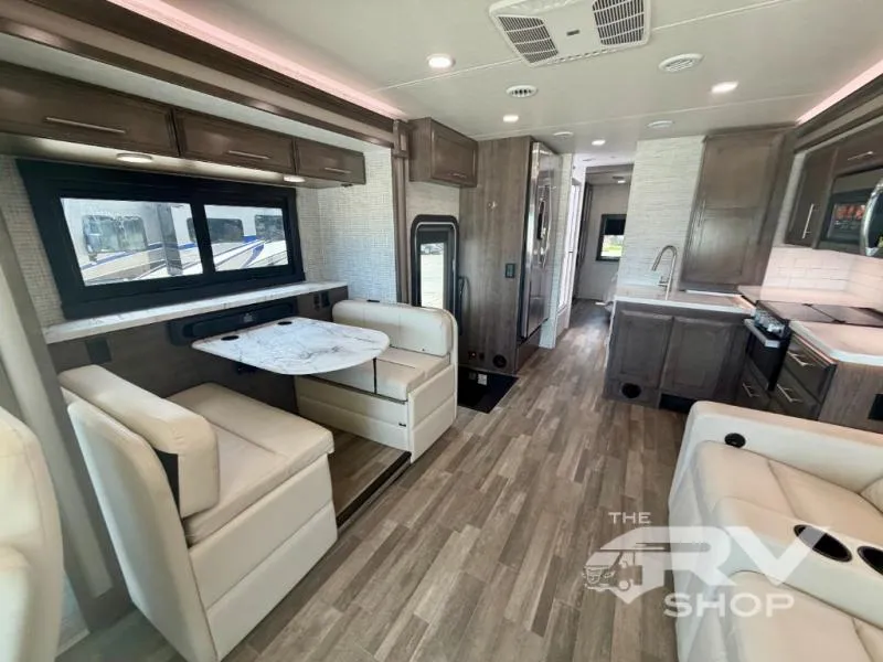 2025 Jayco Precept 31UL - Photo 4