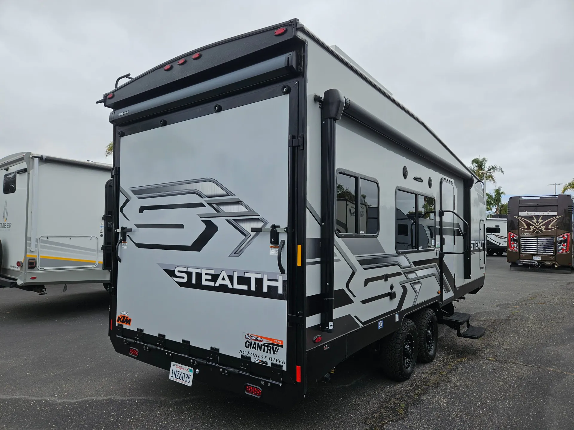 2022 Forest River Stealth QS2414G - Photo 3