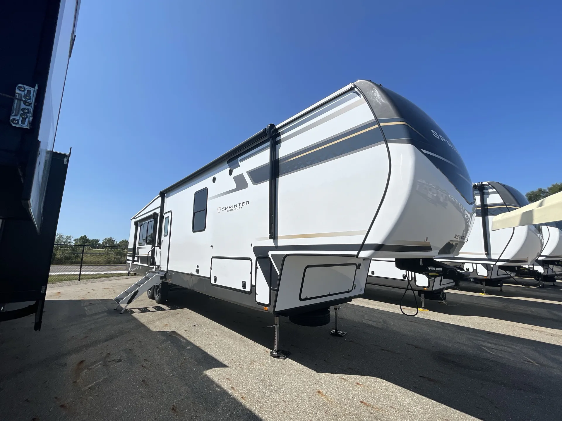 2026 Keystone Sprinter 3840LRK - Photo 2