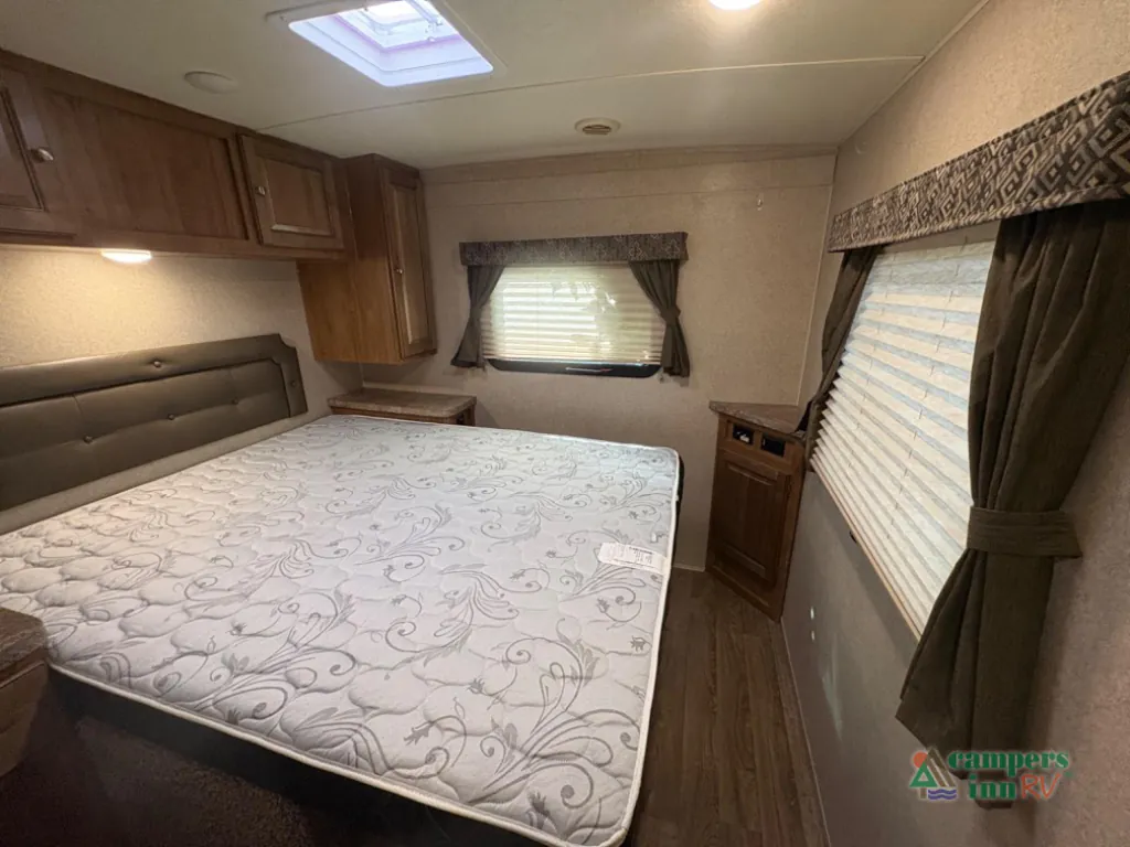 2018 Forest River Flagstaff Micro Lite 25FKS, Photos photo 28