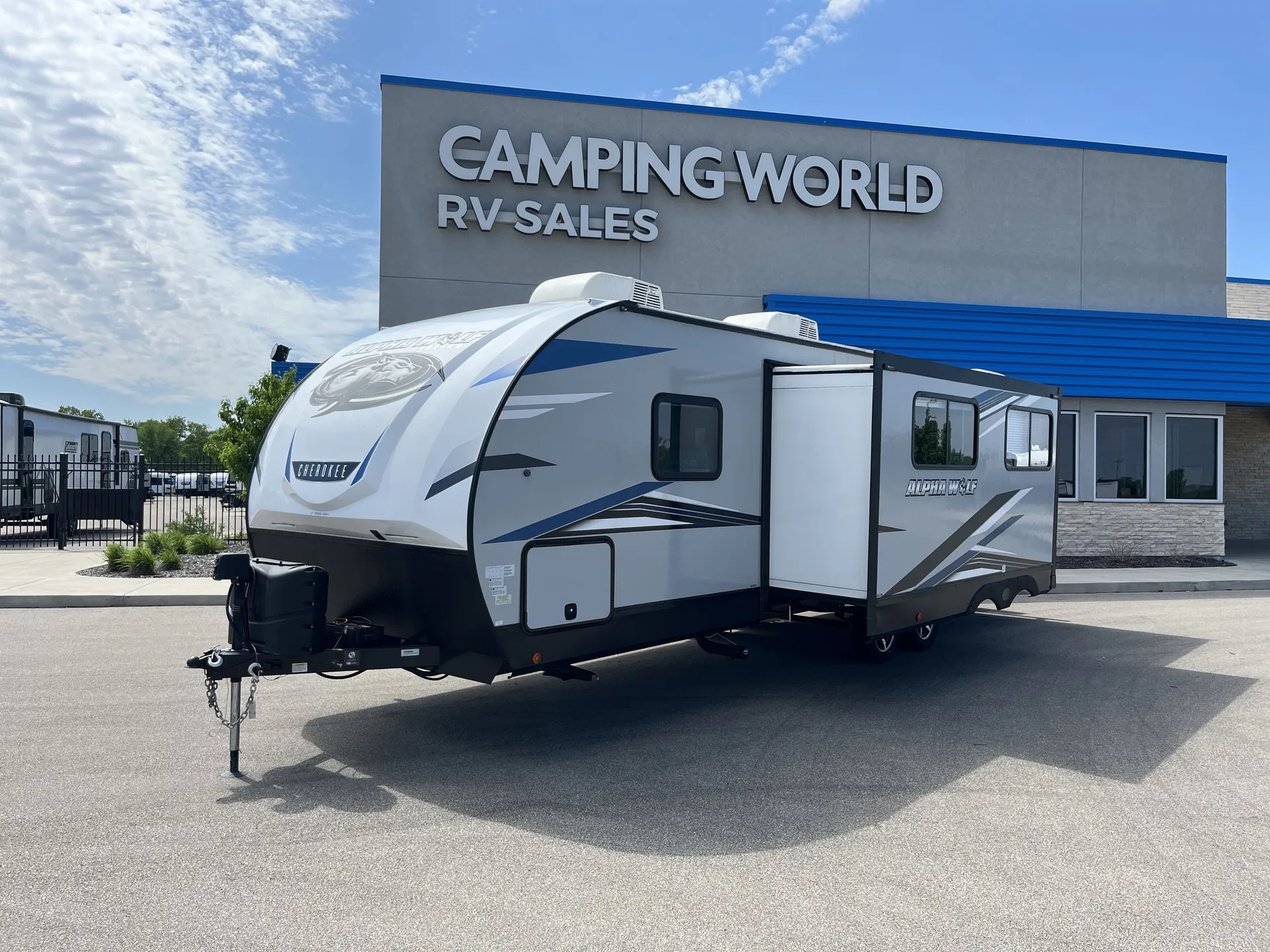 2021 Forest River Cherokee Alpha Wolf 26RB-L — living area main